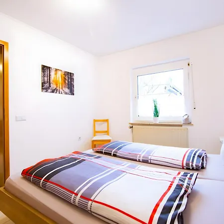 Apartment Ferienwohnung Alstaden 1 *